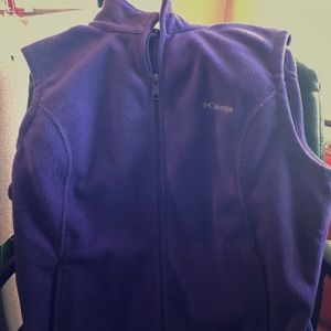 Women’s Columbia Fleece Vest.